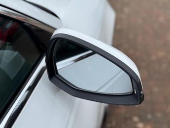 Audi A4 Avant 2.0 TDI S line S Tronic quattro Euro 6 (s/s) 5dr