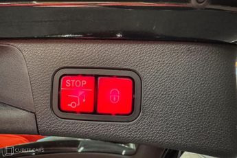 Mercedes-Benz C Class 2.0 C300d AMG Line Night Edition (Premium Plus) G-Tronic+ Euro 6