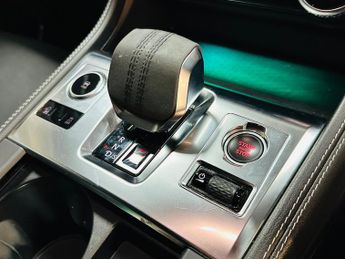 Jaguar F-PACE 2.0 D200 MHEV R-Dynamic S Auto AWD Euro 6 (s/s) 5dr