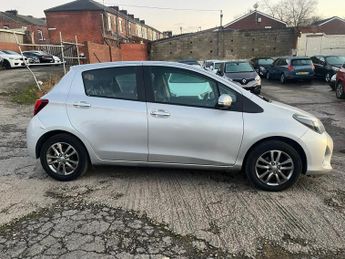 Toyota Yaris 1.33 Dual VVT-i Icon Multidrive S Euro 5 5dr Euro 5