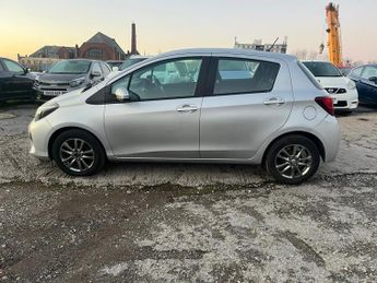 Toyota Yaris 1.33 Dual VVT-i Icon Multidrive S Euro 5 5dr Euro 5
