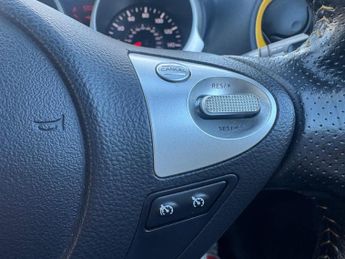 Nissan Juke 1.6 Tekna XTRON Euro 5 5dr