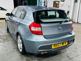 BMW 1 Series 2.0 120d SE Steptronic Euro 4 5dr