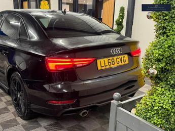 Audi A3 1.0 TFSI 30 Black Edition S Tronic Euro 6 (s/s) 4dr