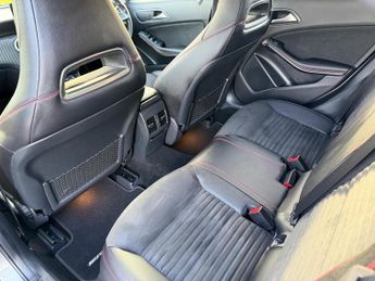 Mercedes-Benz A Class 2.1 A220d AMG Line (Premium) 7G-DCT Euro 6 (s/s) 5dr