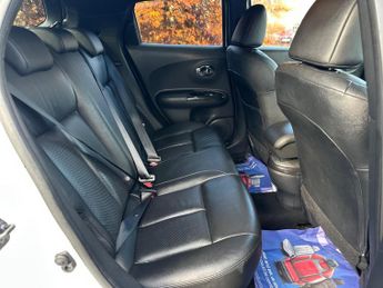 Nissan Juke 1.6 Tekna XTRON Euro 6 5dr