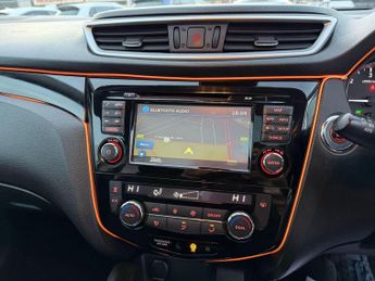 Nissan Qashqai 1.6 dCi N-Connecta XTRON 2WD Euro 6 (s/s) 5dr