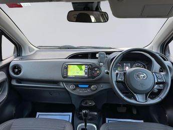 Toyota Yaris 1.5 VVT-h Icon Tech E-CVT Euro 6 (s/s) 5dr