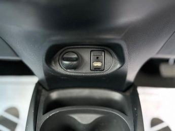 Toyota Yaris 1.5 VVT-h Icon Tech E-CVT Euro 6 (s/s) 5dr