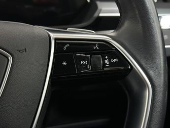 Audi e-tron 50 Technik Auto quattro 5dr 71.2kWh