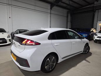 Hyundai IONIQ 1.6 h-GDi 8.9kWh Premium DCT Euro 6 (s/s) 5dr
