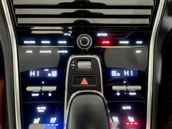 Porsche Panamera 2.9 V6 E-Hybrid 14kWh 4 Saloon PDK 4WD Euro 6 (s/s) 5dr