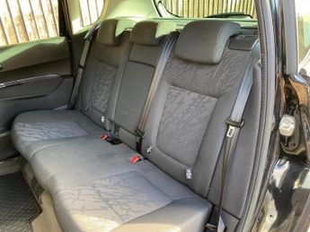 Peugeot 3008 1.6 e-HDi Active EGC Euro 5 (s/s) 5dr