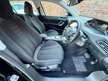 Peugeot 308 1.2 PureTech Allure EAT Euro 6 (s/s) 5dr