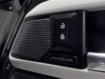 Land Rover Defender 110 2.0 P300 X-Dynamic SE SUV 5dr Petrol Auto 4WD Euro 6 (s/s) (300 