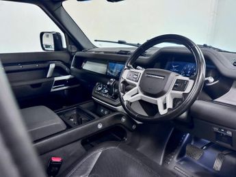 Land Rover Defender 110 2.0 P300 X-Dynamic SE SUV 5dr Petrol Auto 4WD Euro 6 (s/s) (300 