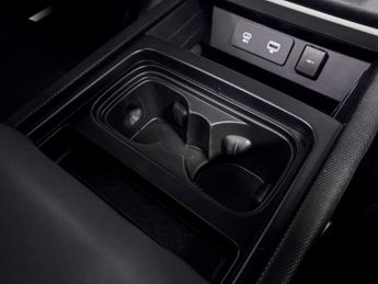 Land Rover Defender 110 2.0 P300 X-Dynamic SE SUV 5dr Petrol Auto 4WD Euro 6 (s/s) (300 