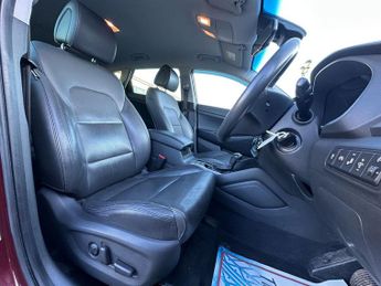 Hyundai TUCSON 1.7 CRDi Blue Drive Premium DCT Euro 6 (s/s) 5dr