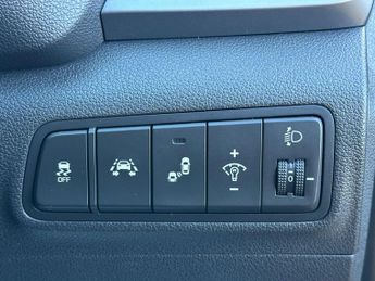 Hyundai TUCSON 1.7 CRDi Blue Drive Premium DCT Euro 6 (s/s) 5dr