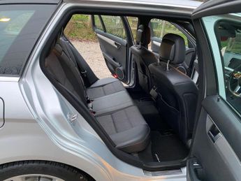 Mercedes-Benz C Class 2.1 C220 CDI BlueEfficiency Sport Edition 125 G-Tronic+ Euro 5 (