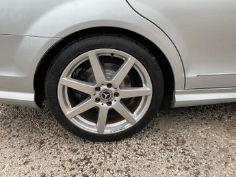 Mercedes-Benz C Class 2.1 C220 CDI BlueEfficiency Sport Edition 125 G-Tronic+ Euro 5 (