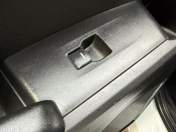 Honda HR-V 1.5 h i-MMD Elegance CVT Euro 6 (s/s) 5dr