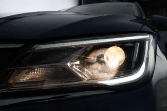 MG MG5 61.1kWh Excite Long Range Auto 5dr