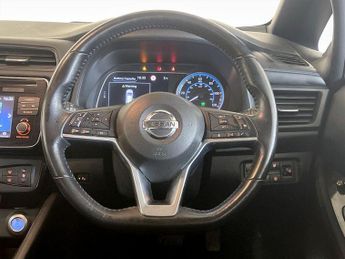 Nissan Leaf 40kWh Acenta Auto 5dr