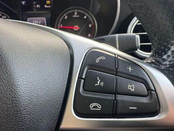 MERCEDES-BENZ GLC 2.1 GLC220d AMG Line (Premium) SUV 5dr Diesel G-Tronic 4MATIC Eu