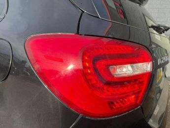 MERCEDES-BENZ A-CLASS 1.8 A200 CDI Sport Hatchback 5dr Diesel 7G-DCT Euro 5 (s/s) (136