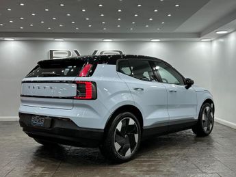 Volvo EX30 Twin Performance 69kWh Plus Auto AWD 5dr