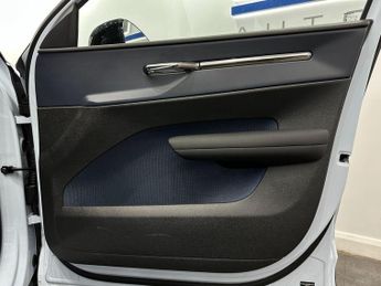 Volvo EX30 Twin Performance 69kWh Plus Auto AWD 5dr