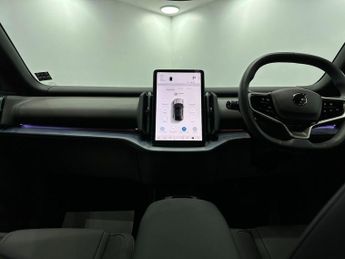 Volvo EX30 Twin Performance 69kWh Plus Auto AWD 5dr