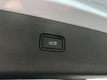 Volvo EX30 Twin Performance 69kWh Plus Auto AWD 5dr