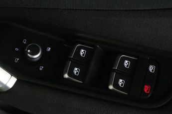 Audi Q2 1.5 TFSI CoD 35 S line S Tronic Euro 6 (s/s) 5dr