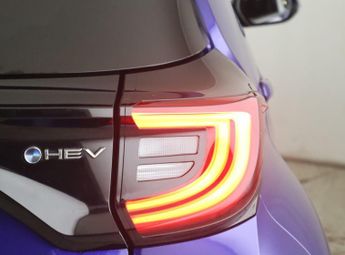 Toyota Yaris 1.5 VVT-h Design E-CVT Euro 6 (s/s) 5dr