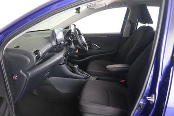 Toyota Yaris 1.5 VVT-h Design E-CVT Euro 6 (s/s) 5dr