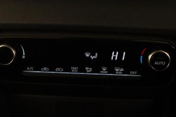 Toyota Yaris 1.5 VVT-h Design E-CVT Euro 6 (s/s) 5dr
