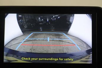 Toyota Yaris 1.5 VVT-h Design E-CVT Euro 6 (s/s) 5dr