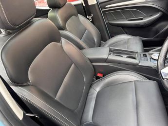 MG MG ZS 44.5kWh Exclusive Auto 5dr