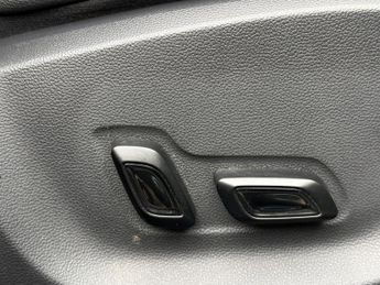 MG MG ZS 44.5kWh Exclusive Auto 5dr