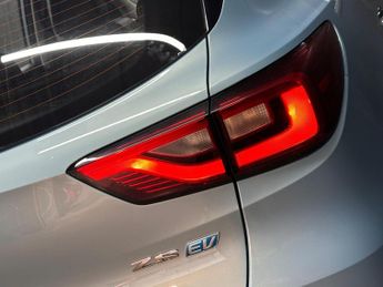 MG MG ZS 44.5kWh Exclusive Auto 5dr