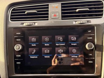 Volkswagen Golf 1.6 TDI SE DSG Euro 6 (s/s) 5dr