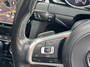 Volkswagen Golf 1.4 TSI BlueMotion Tech ACT R-Line Edition DSG Euro 6 (s/s) 5dr