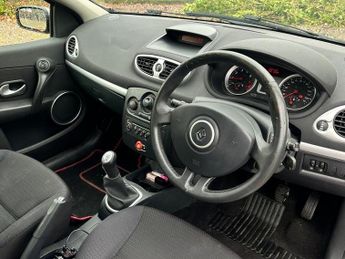 Renault Clio 1.2 16v Dynamique 5dr