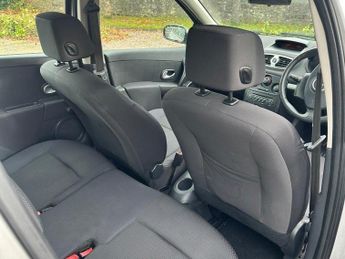 Renault Clio 1.2 16v Dynamique 5dr