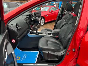 Renault Kadjar 1.5 dCi Signature S Nav SUV 5dr Diesel EDC Euro 6 (s/s) (110 ps)