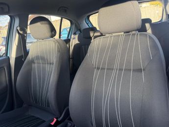 Vauxhall Corsa 1.4i 16v Exclusiv Hatchback 5dr Petrol Automatic (138 g/km, 99 b