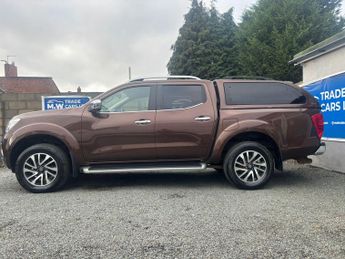 Nissan Navara 2.3 dCi Tekna Auto 4WD Euro 6 4dr