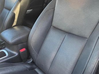 Nissan Navara 2.3 dCi Tekna Auto 4WD Euro 6 4dr